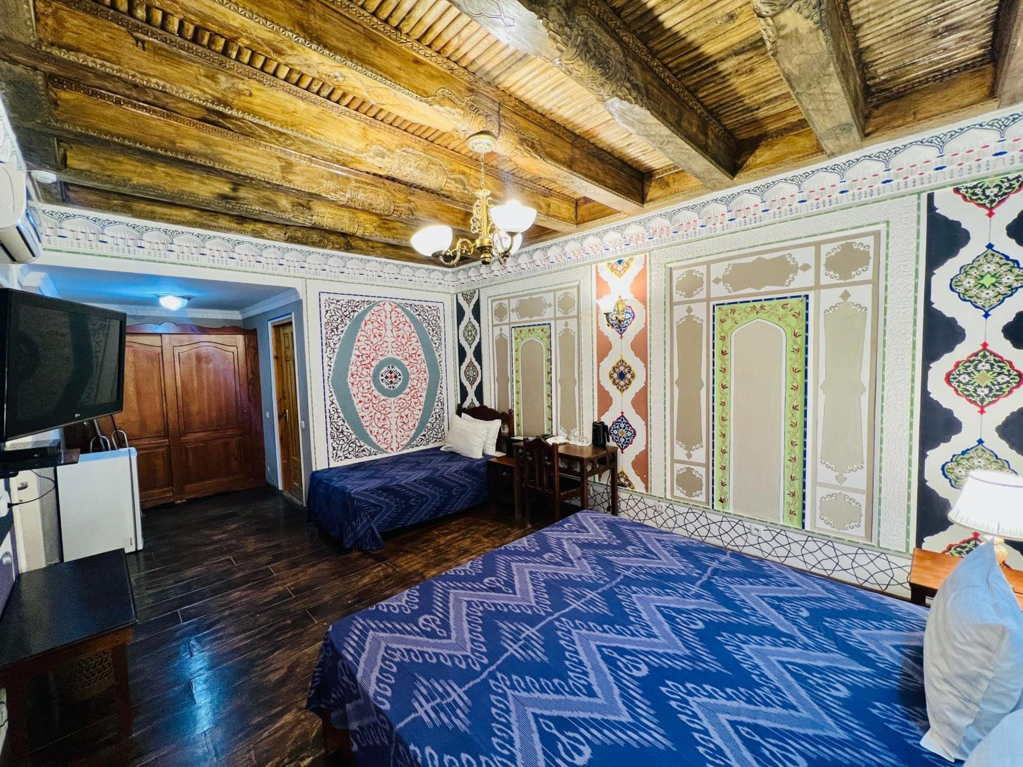 Komil Bukhara Boutique Hotel Ngoại thất bức ảnh