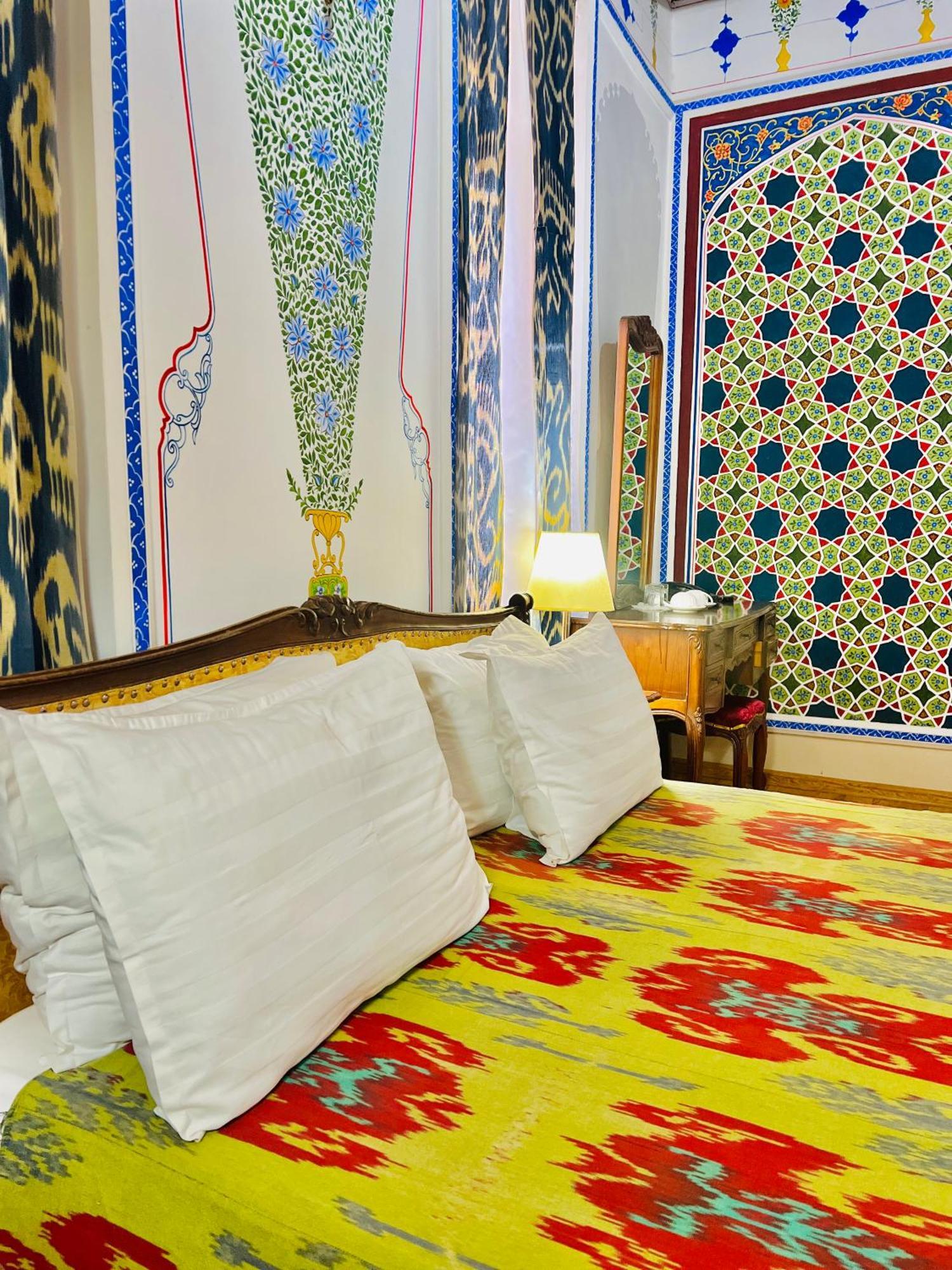 Komil Bukhara Boutique Hotel Ngoại thất bức ảnh