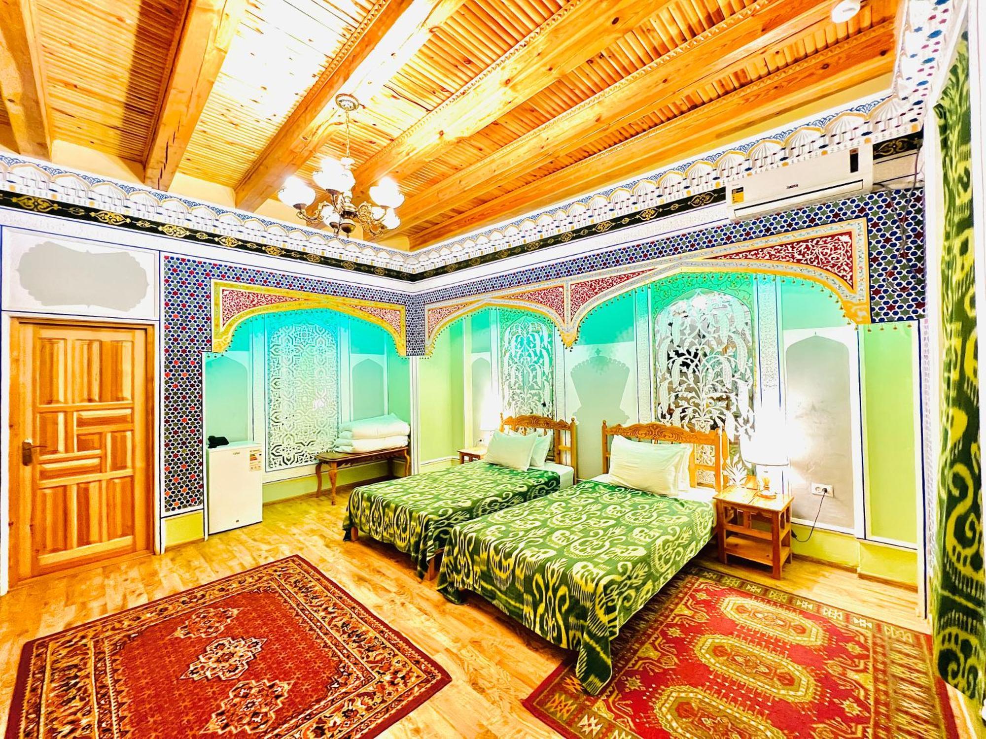 Komil Bukhara Boutique Hotel Ngoại thất bức ảnh